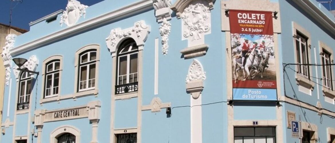 retirada dos cabos pendurados nas fachadas dos centros históricos